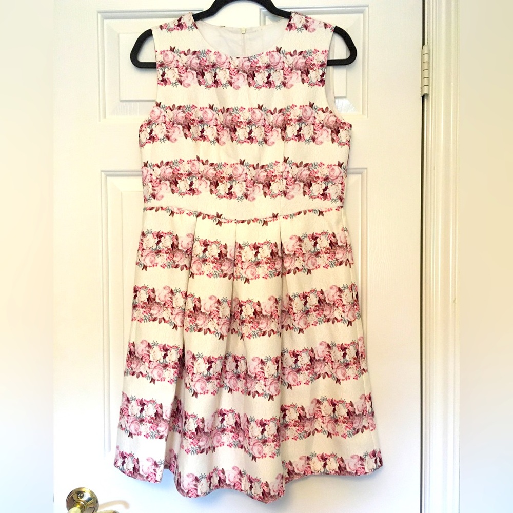 NWOT Floral printed dress